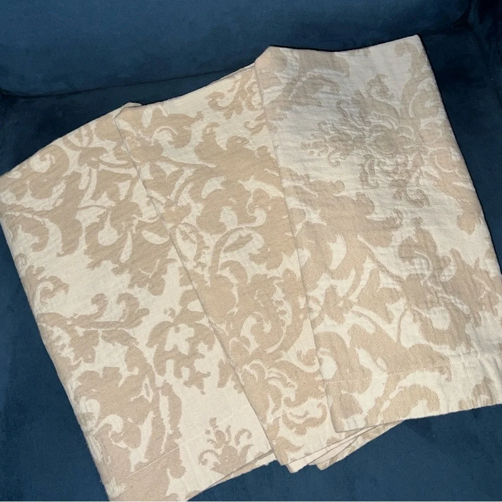 3 Pottery Barn Jacquard Medallion Cotton Linen Euro Sham in Neutral - Picture 2 of 16